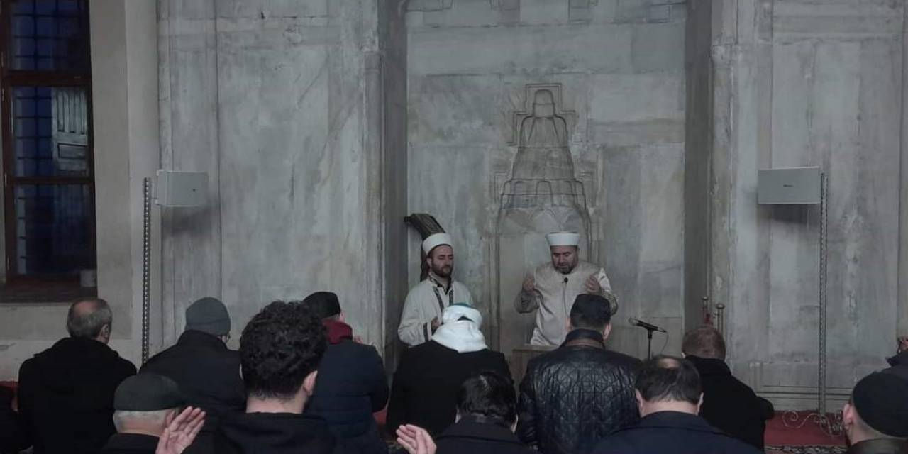Edirne’de Tüm Camilerde Şehitler İçin Dua Edildi