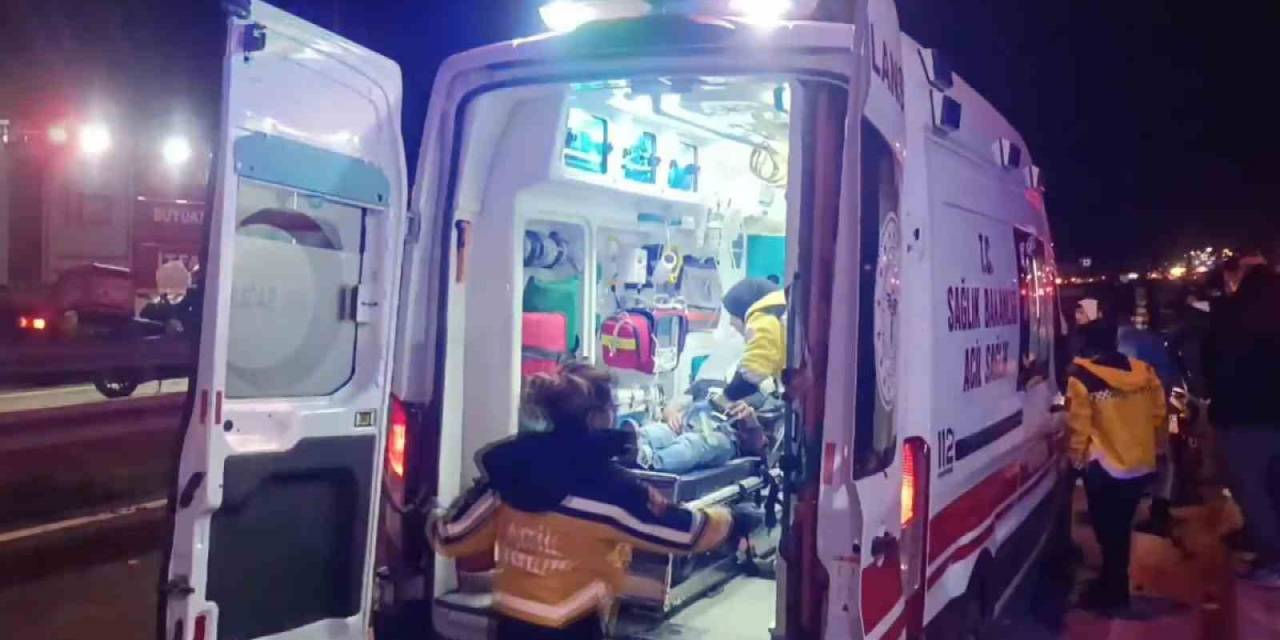 Takla Atan Otomobil 300 Metre Sürüklendi, Sürücü Olay Yerinden Kaçtı