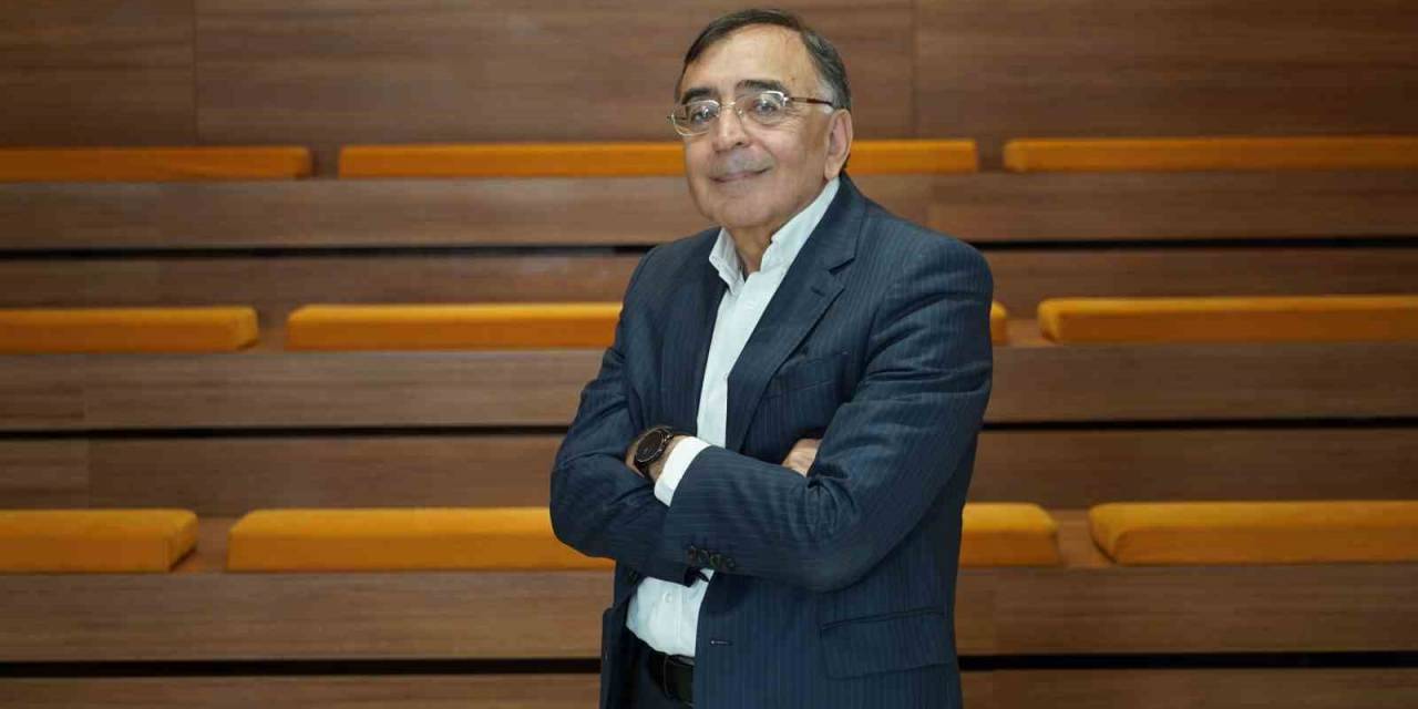 Prof. Dr. Hayri Kozanoğlu’ndan 2024 Yılı Türkiye Ekonomisi Yorumu