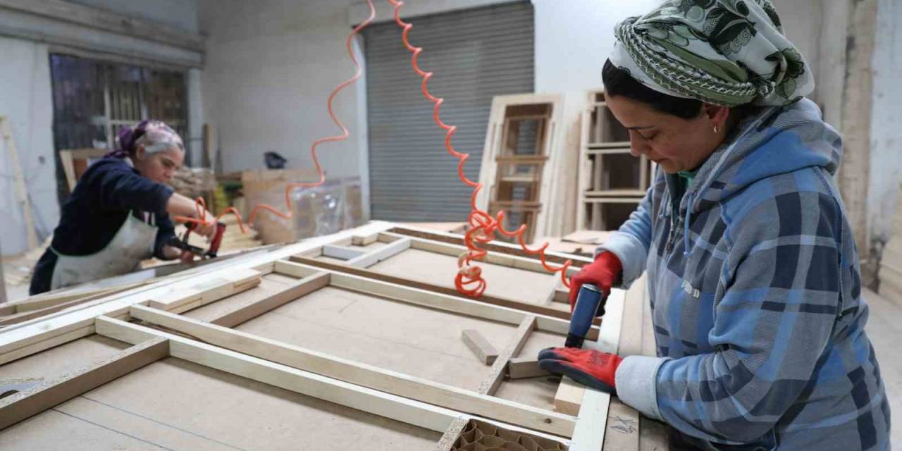 Osb’nin Kadın Ustaları Erkeklere Taş Çıkartıyor