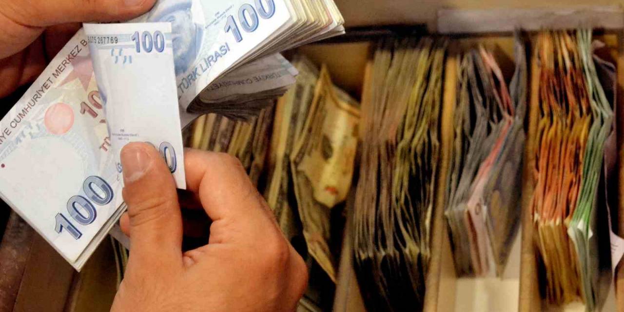 Bütçe Aralık’ta 842,5 Milyar Lira Açık Verdi