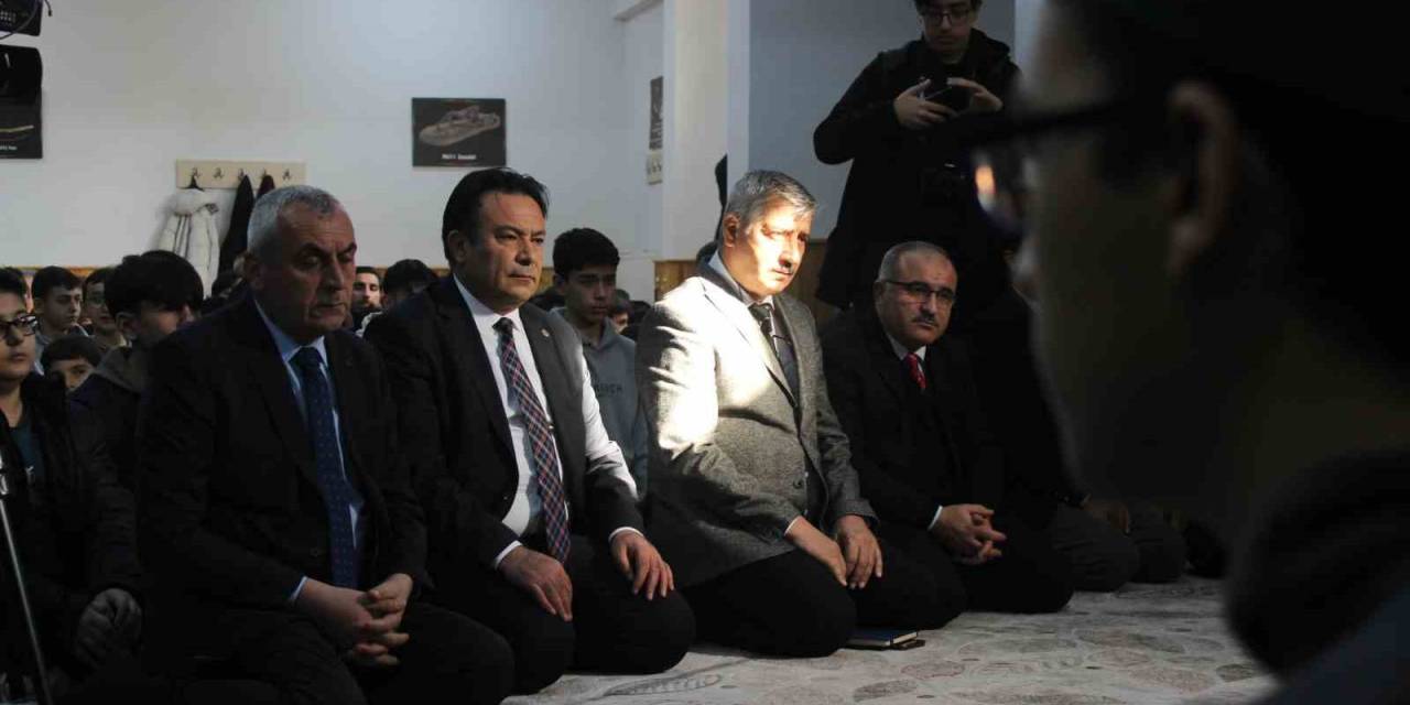 İmam Hatipli Öğrencilerden Şehitlere Hatim