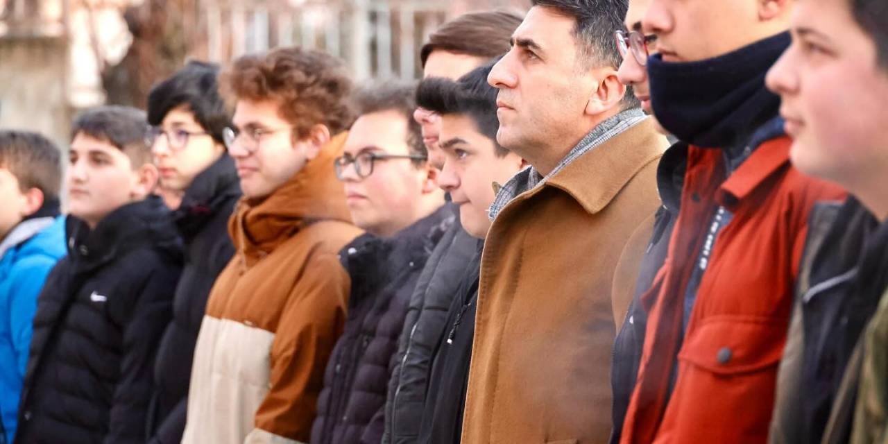 Bilecik’te Okullarda Şehitler İçin Saygı Duruşunda Bulunuldu