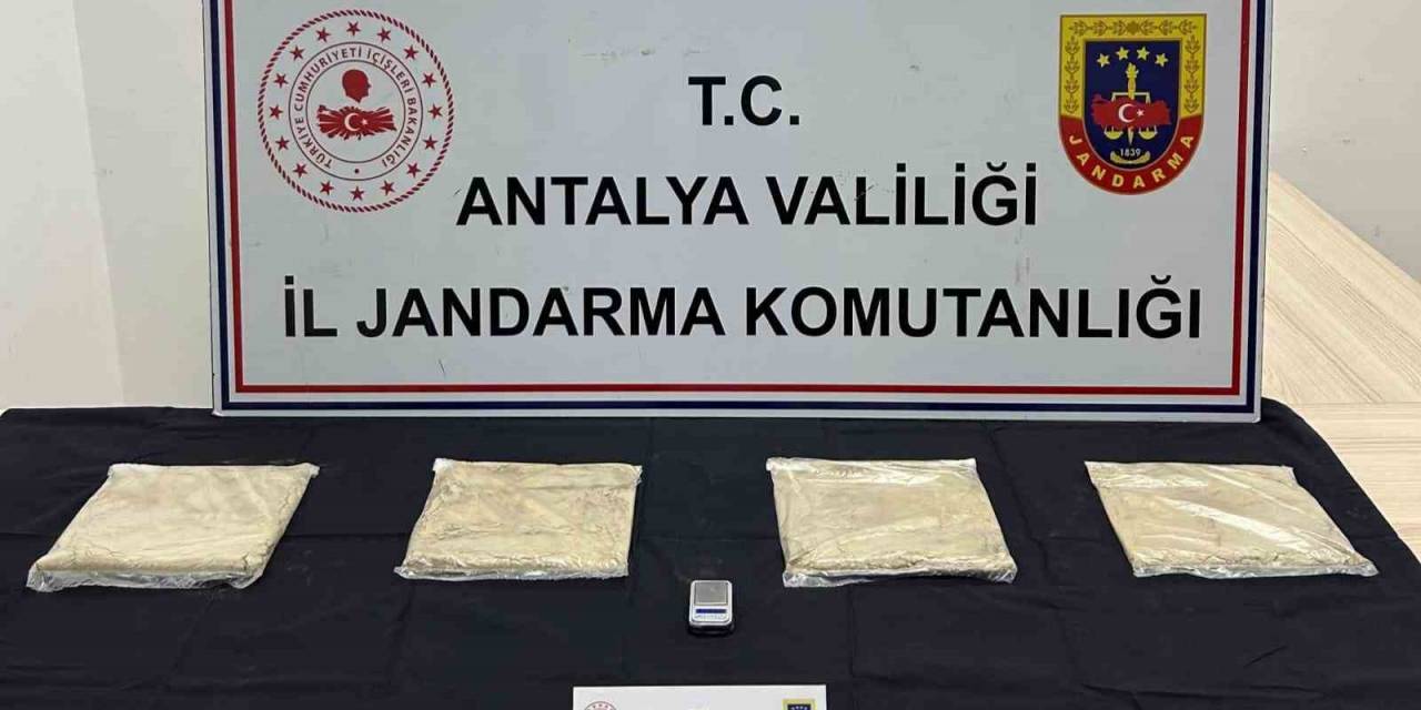 2 Kilogram Eroin Piyasaya Sürülemeden Ele Geçirildi