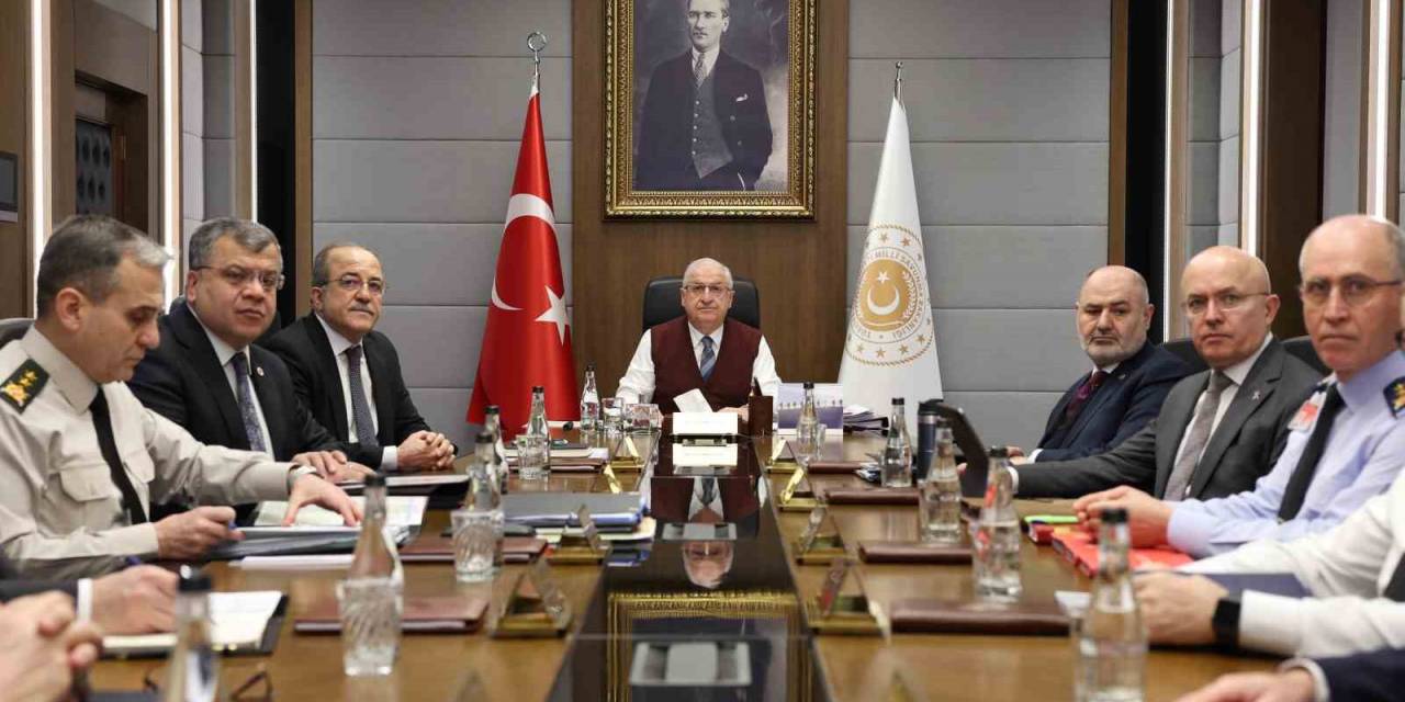 Bakan Güler: "78 Hedef İmha Edildi, 77 Terörist Etkisiz Hale Getirildi"