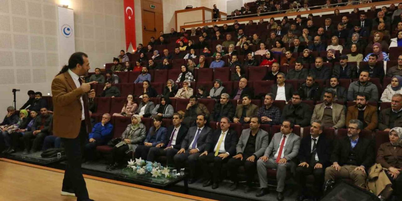 Adıyaman Üniversitesinde Öğretmenlere Panel Düzenlendi