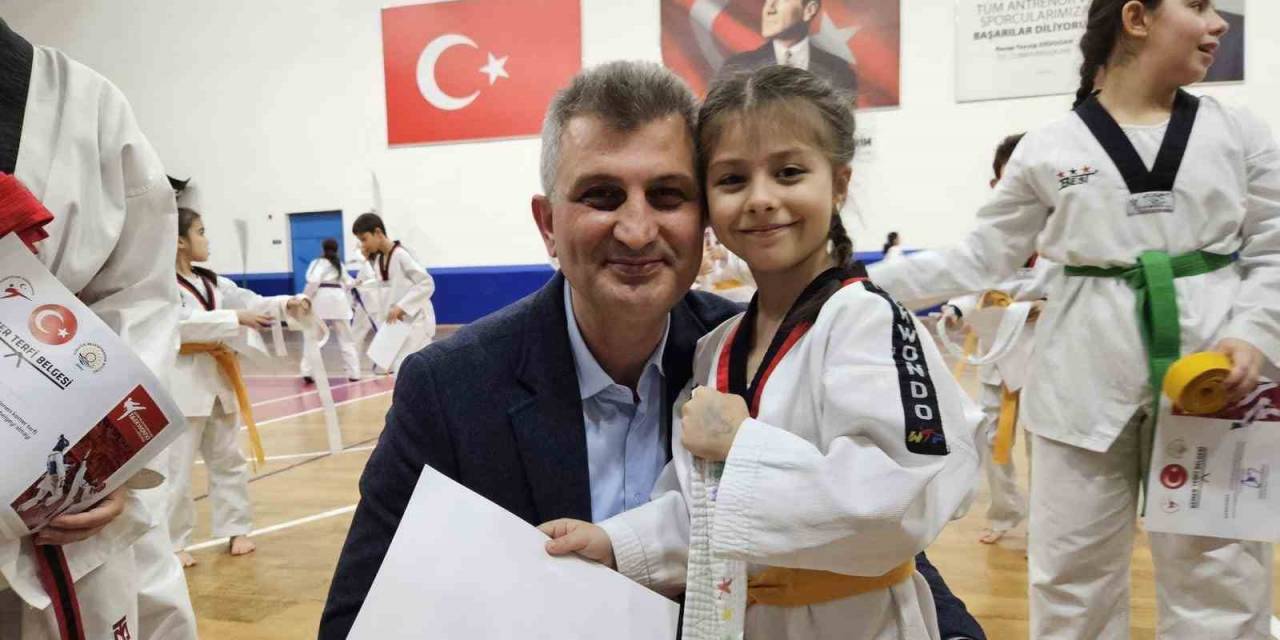 407 Taekwandocu Kuşak Atladı