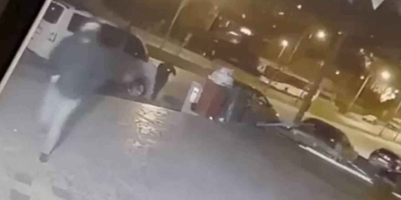 Gaziosmanpaşa’da İşyerine Silahlı Saldırı Kamerada: 2 Yaralı