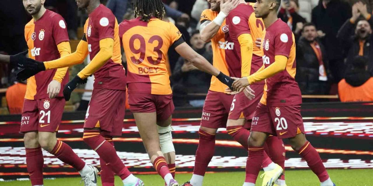 Trendyol Süper Lig: Galatasaray: 1 - Kayserispor: 0 (İlk Yarı)