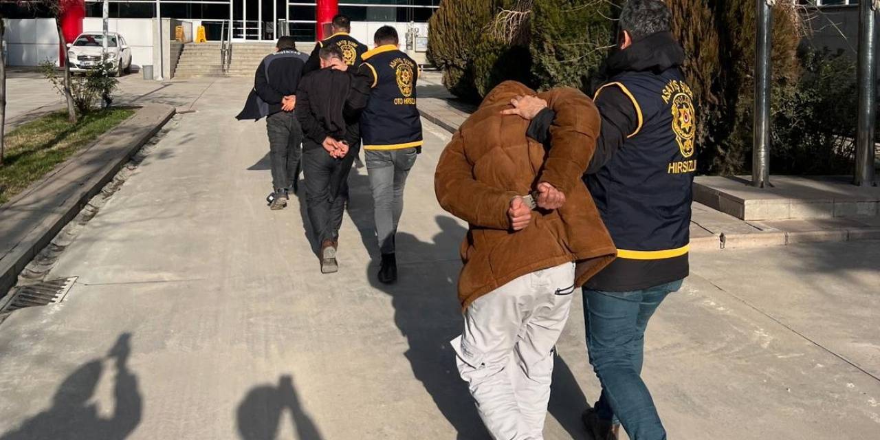 Hırsızlık Şüphelisi 3 Şahıs Tutuklandı