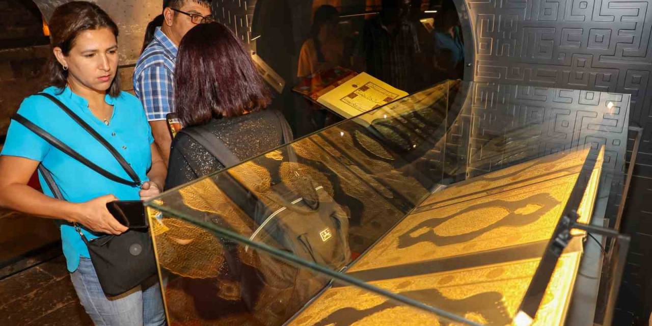 Talas’ın Tıpkıbasım Kur’an Sergisi’ne Yoğun İlgi