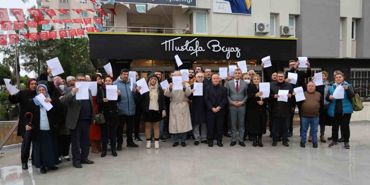 İyi Parti’den 130 Kişi İstifa Etti