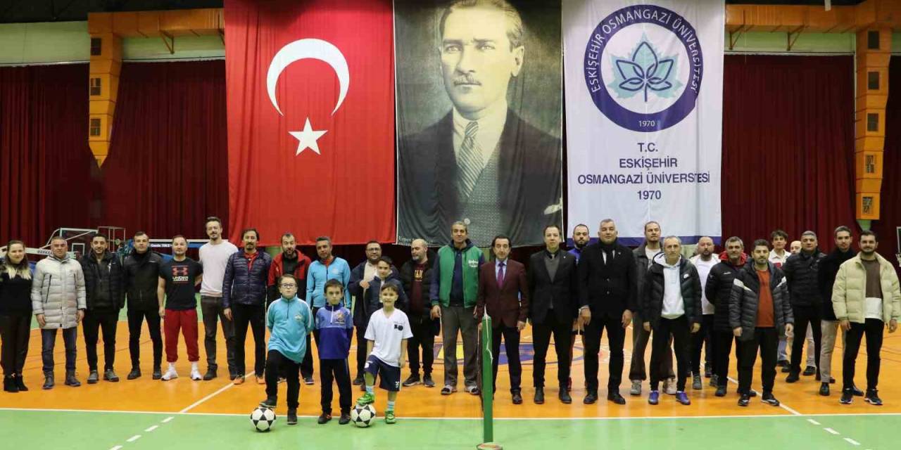 Esogü 2024 Kurumlar Arası Ayak Tenisi Turnuvası Başladı
