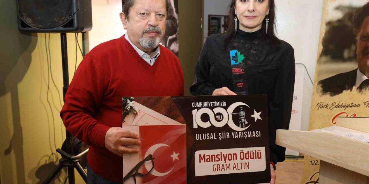 Nazım Hikmet Şiirleriyle Anıldı