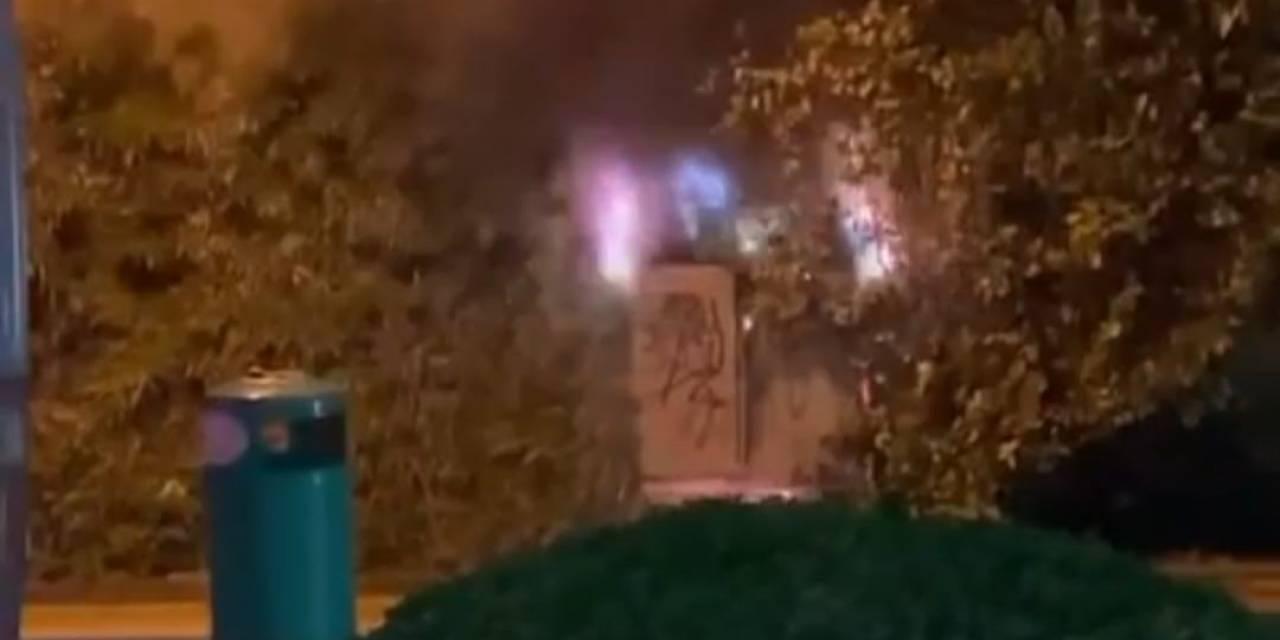 Patlayan Trafo Alev Alev Yandı