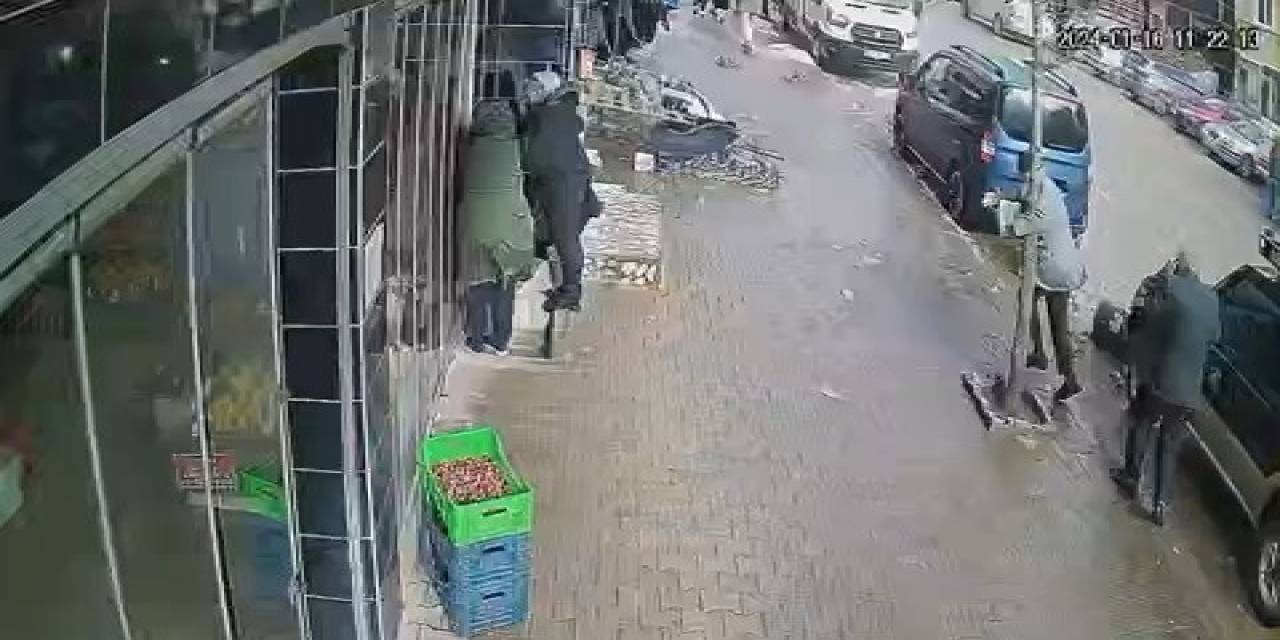 Ordu’da Bir Vatandaşın Fırtınada Zor Anları