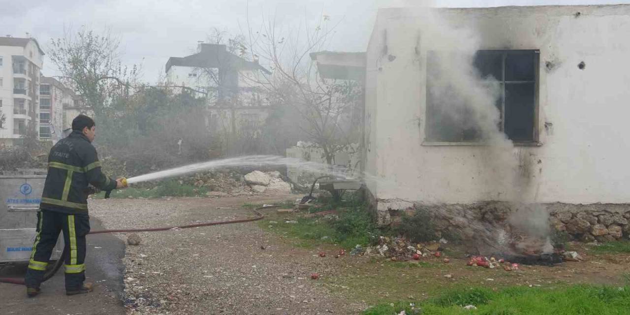 Boş Gecekondudaki Yangın Mahalleliyi Tedirgin Etti