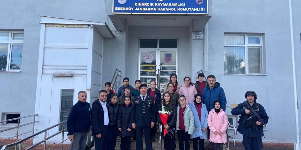 Esenköy’de Öğrenciler Şehitleri Unutmadı