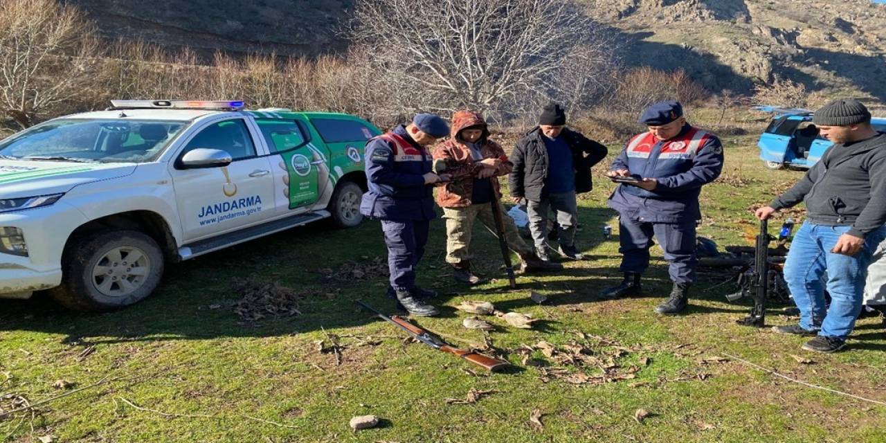 Jandarmadan Kaçak Avcılara Geçit Yok