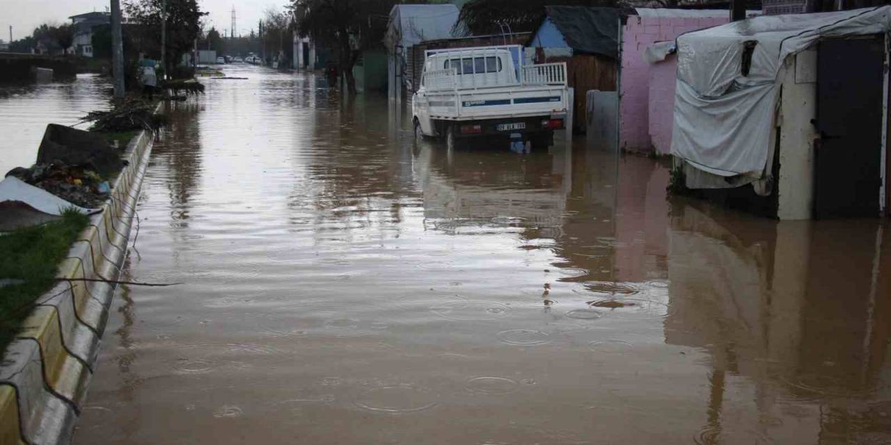Aydın Ilıcabaşı’nda Evleri Su Bastı, Vatandaşlar Yardım İstedi