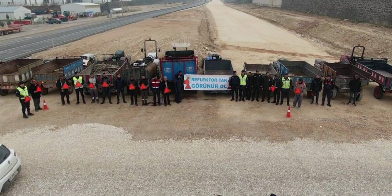 Jandarmadan Traktör Sürücülerine Güvenli Tarım Eğitimi