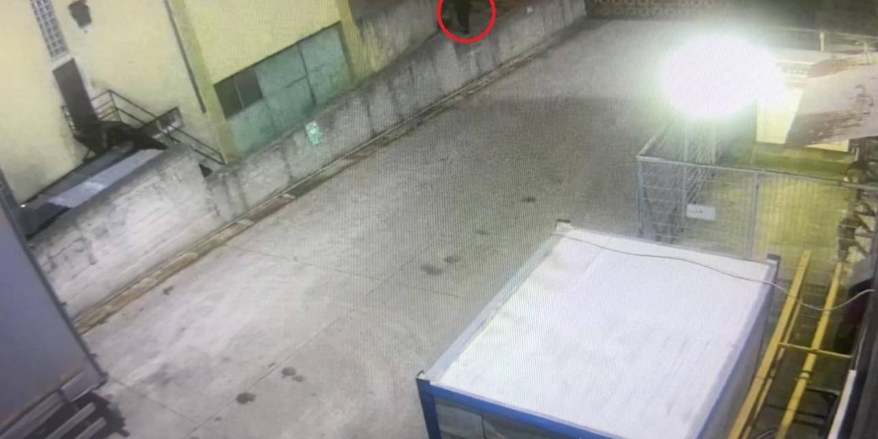 Eski Çalıştığı Fabrikada Çelik Kasayı Patlattı, İlk Önce Ipone 15 Aldı