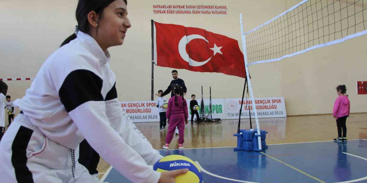 Fabrika Voleybol İle Yeni Yetenekler Keşfedilecek