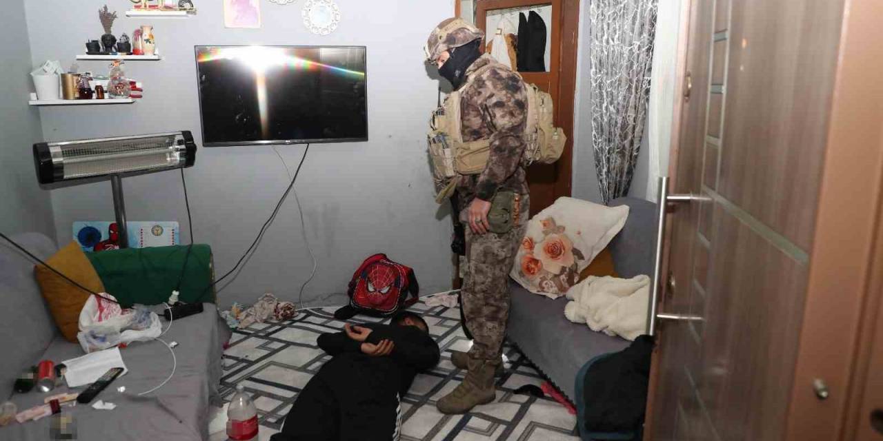 Mersin’de ’torbacı’ Operasyonu: 21 Gözaltı