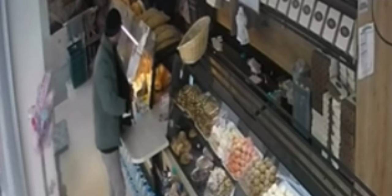 Fırından Sadaka Kutusunu Böyle Çaldı