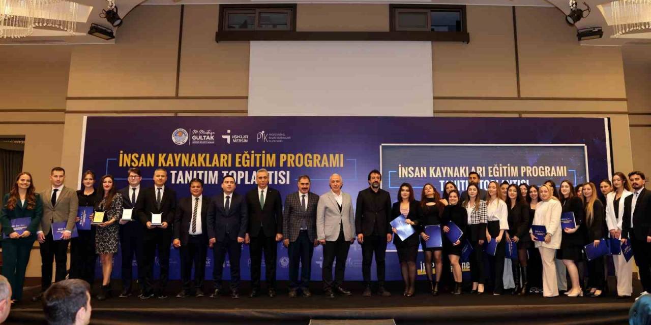 İnsan Kaynakları Uzmanı Eğitimlerine Katılanlar Sertifikalarını Aldılar