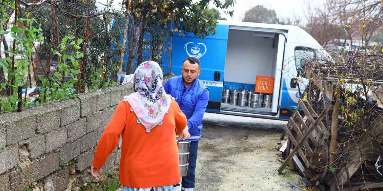 3 Milyon 674 Bin 801 Kişilik Sıcak Yemek Ulaştırıldı