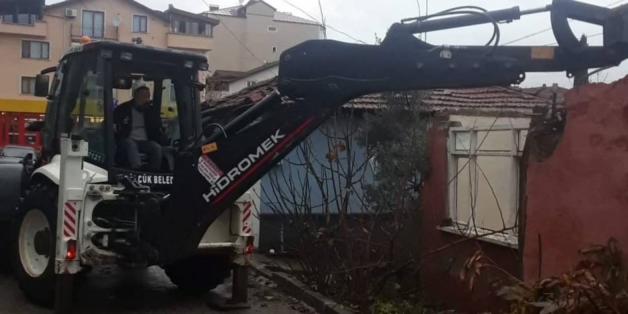 Marmara Depremi’nden Kalan 184 Riskli Bina Yıkıldı