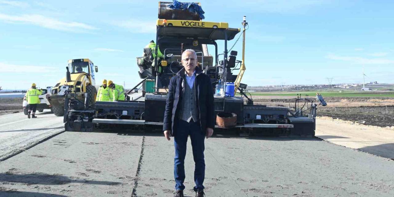 Bakan Uraloğlu: “Halkalı-kapıkule Hızlı Tren Projesi’nin Çerkezköy-kapıkule Arasındaki 153 Kilometrelik Kesimi 2025 Sonunda Bitecek”