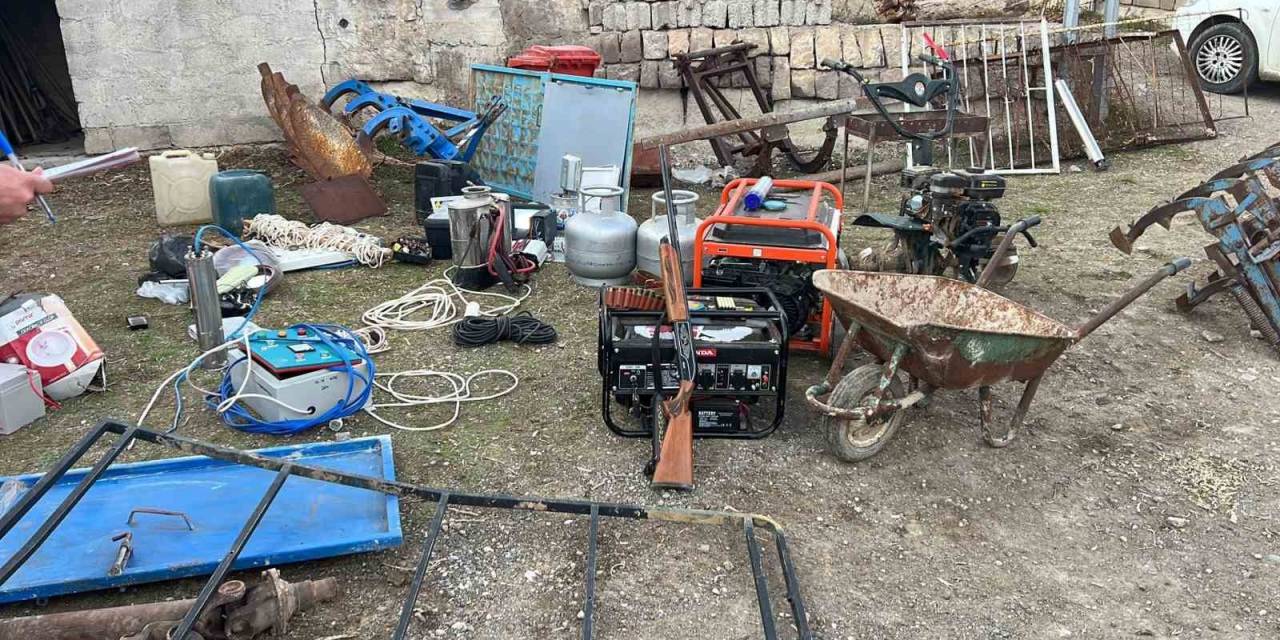 16 Bağ Evinden Hırsızlık Yapan Şahıs Yakalandı