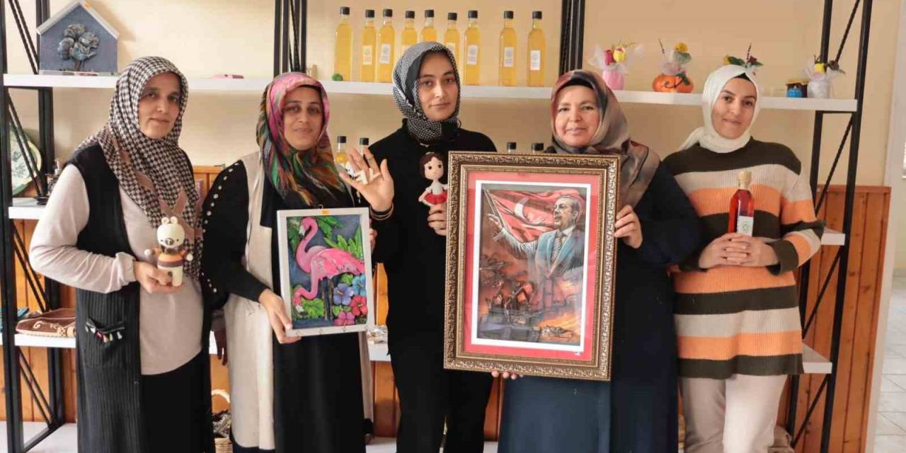 Kadınlar Güçlerini Birleştirdi, Üretime Geçti