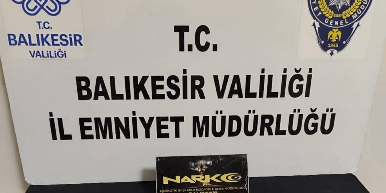 Balıkesir’de Polis Ekipleri Bir Araçta Uyuşturucu Madde Ele Geçirdi