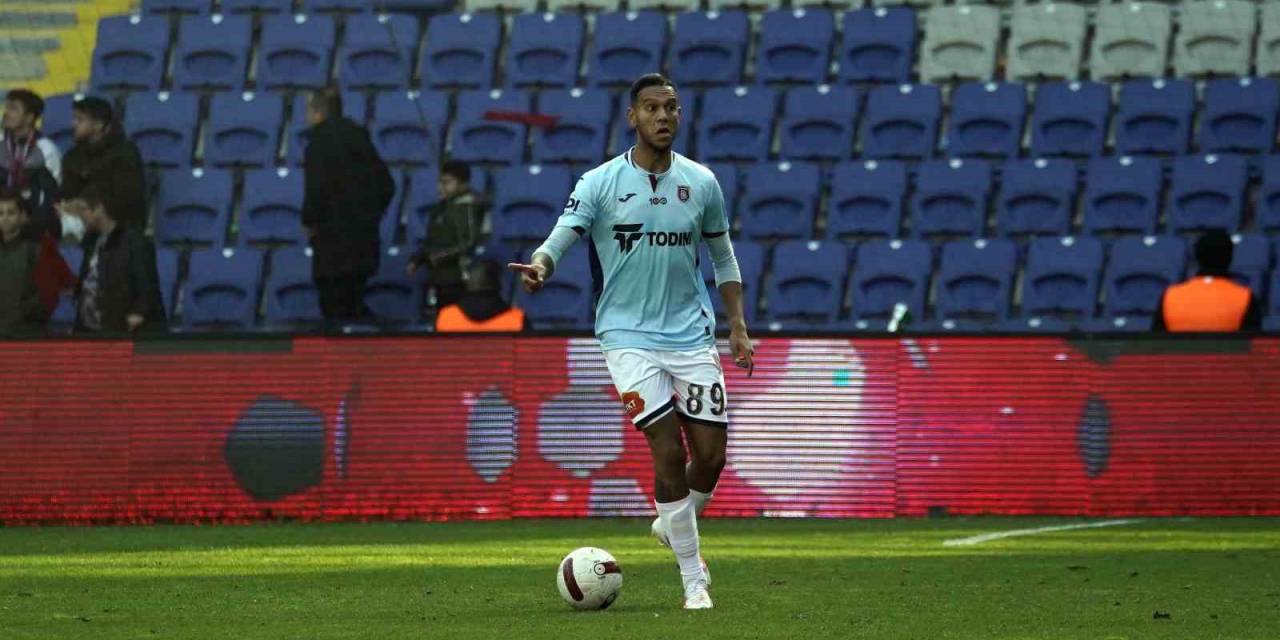 Josef De Souza, Başakşehir Formasıyla İlk Maçına Çıktı