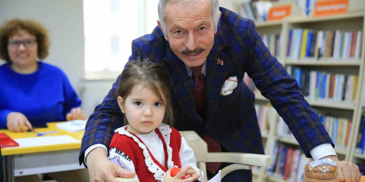 Başkan Atila Aydıner, Bayrampaşa’ya 70 Bin Kitaplı 11 Kütüphane Kazandırdı