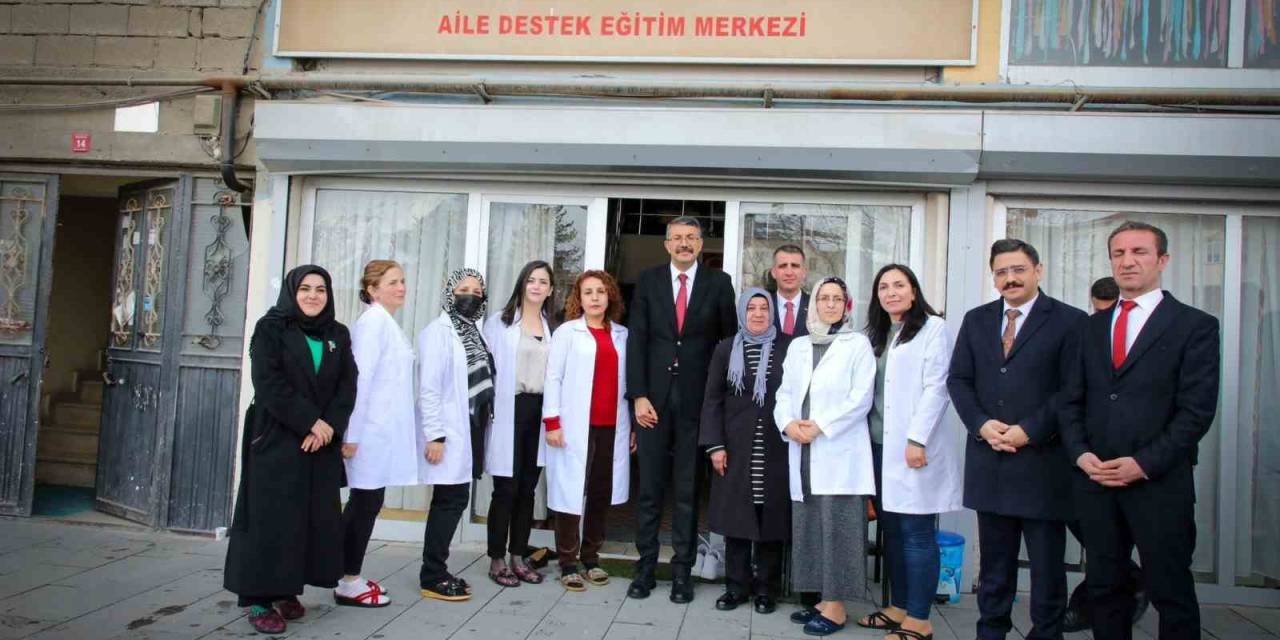 Vali Ali Çelik:  "Kadınlarımızın İstediklerinde Başaramayacakları Bir Şey Yoktur"