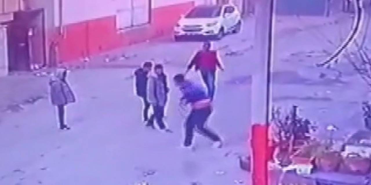 Cinayetle Sonlanan Kuş Kavgasının Görüntüsü Ortaya Çıktı