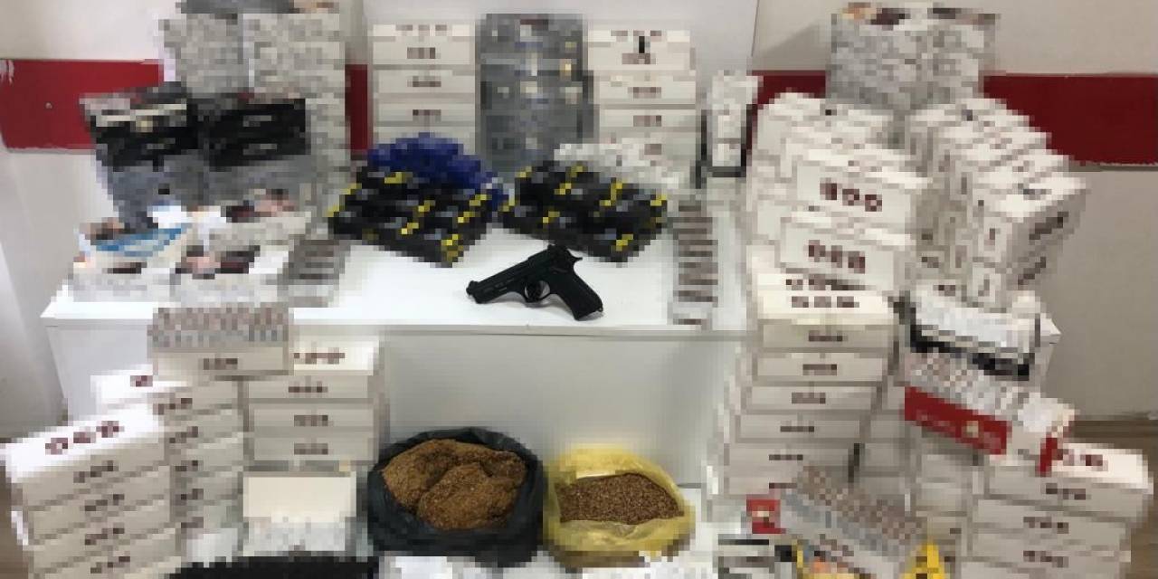 Genel Güvenliği Tehlikeye Düşüren Şahsın İkametinde Kaçak Tütün Mamulleri Ele Geçti
