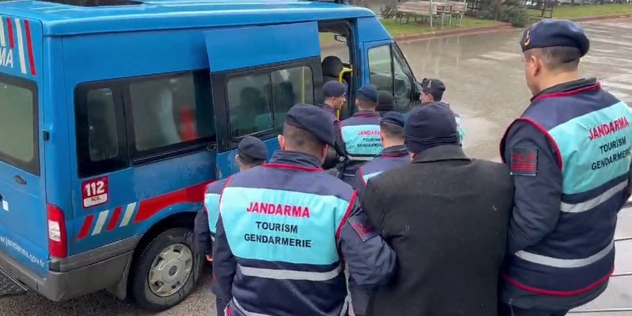 Gaziantep’te Organize Kaçakçılara ’sis’ Operasyonu: 6 Gözaltı