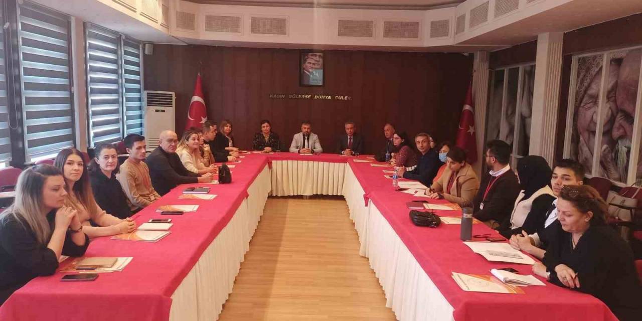 Müdür Kömürcüoğlu, Yeni Yıl Projelerini Değerlendirdi