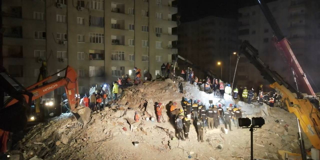 Osmaniye’de 132 Kişiye Mezar Olan Sitenin Betonu Standart Dışı Çıktı