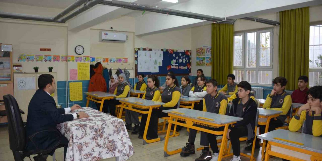 Kaymakam Yılmaz’dan Sınava Girecek Öğrencilere Motivasyon