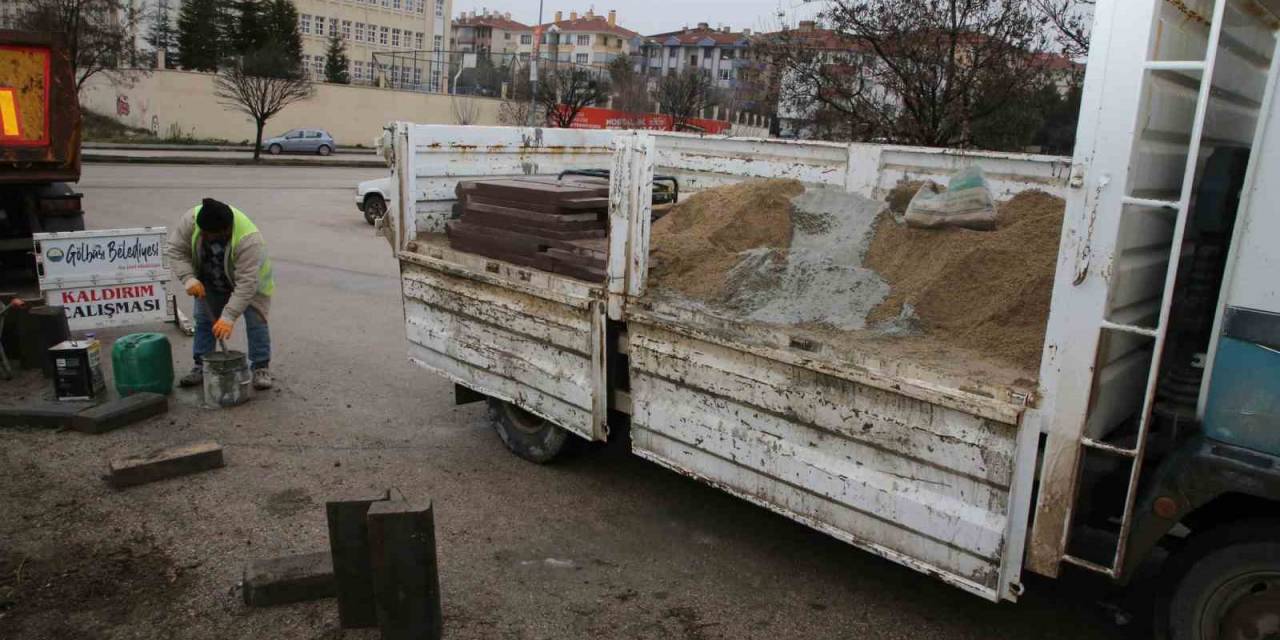 Gölbaşı Belediyesi, Kış Aylarında Çalışmalara Ara Vermiyor