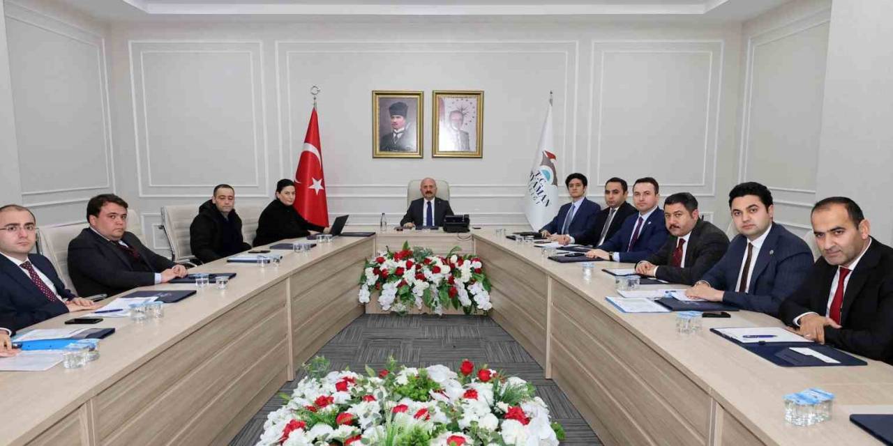 Deprem Konutlarının Alt Ve Üst Yapı Çalışmaları Konuşuldu