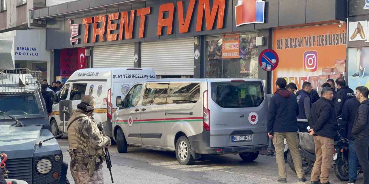 İcra Memurlarıyla Hacze Giden Polis Bacağından Vuruldu