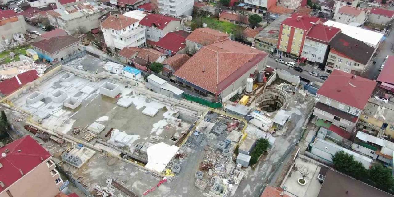Ümraniye’de Çökme Oluşan Metro Şantiyesi Havadan Görüntülendi