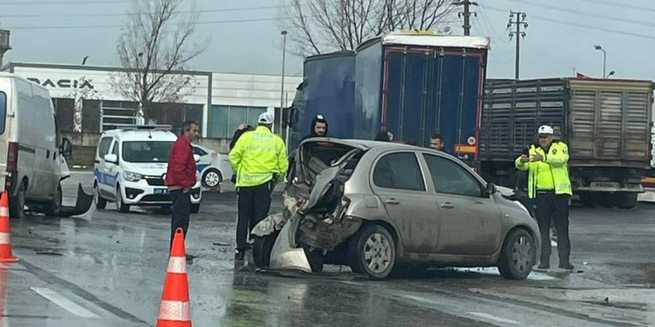 Kırklareli’de Zincirleme Kaza: 2 Yaralı